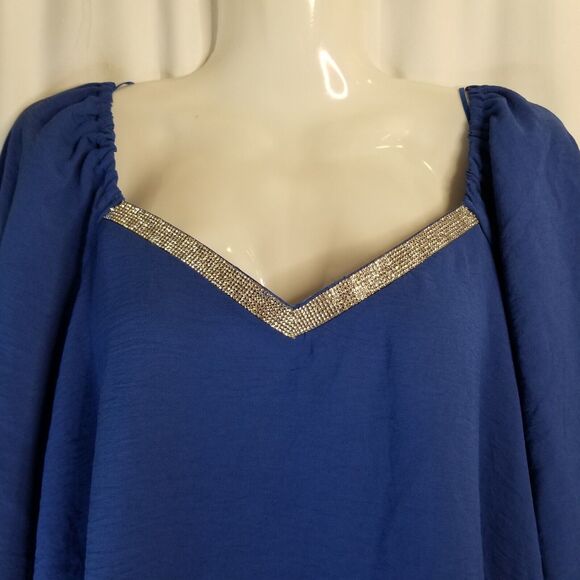 Women's Top Embellished V-Neck Size 2X A Love Story New Tags Blue Boutique CHIC - Picture 3 of 7